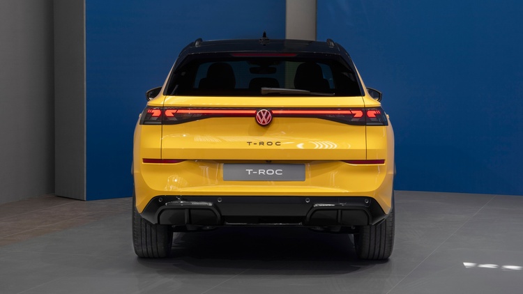 Volkswagen-T-Roc-2025-second-gen-R-Line-7.jpg