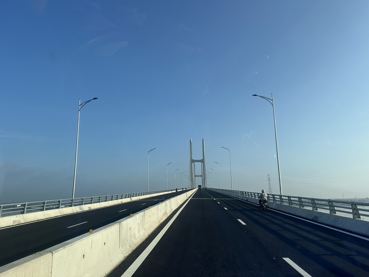 Lần đầu tiên cầu Rạch Miễu thông thoáng ngay ngày đầu nghỉ lễ 2-9 Lần đầu tiên cầu Rạch Miễu thông thoáng ngay ngày đầu nghỉ lễ 2-9