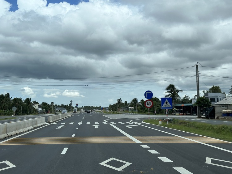 Lần đầu tiên cầu Rạch Miễu thông thoáng ngay ngày đầu nghỉ lễ 2-9 Lần đầu tiên cầu Rạch Miễu thông thoáng ngay ngày đầu nghỉ lễ 2-9