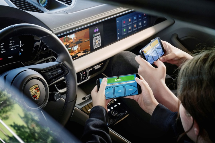 Porsche Macan EV 2026 sẽ có tính năng chơi game, điều khiển xe qua smartphone hay tương tác với AI