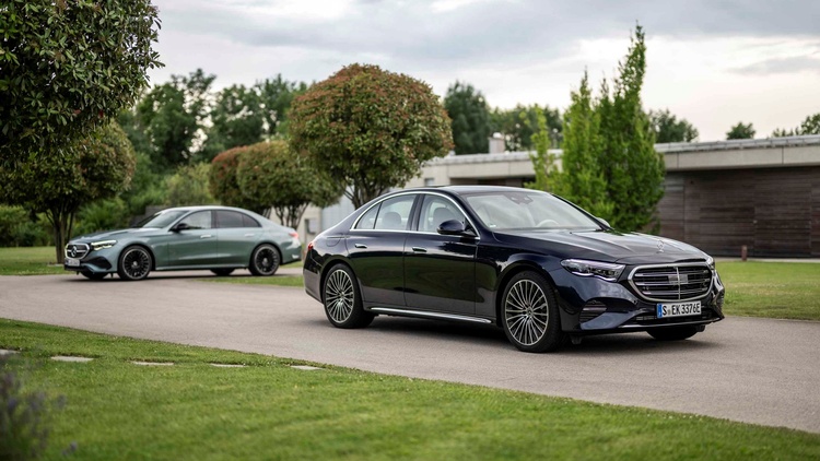 Đại lý nhận cọc Mercedes-Benz E-Class 2025 tại VN, sẽ ra mắt và giao xe ngay trong tháng 10/2025 Đại lý nhận cọc Mercedes-Benz E-Class 2025 tại VN, sẽ ra mắt và giao xe ngay trong tháng 10/2025