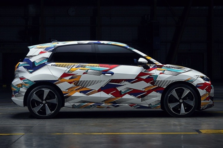 Không còn dùng con số khô khan, Volkswagen hồi sinh Polo bằng bản điện ID. Polo & GTI
