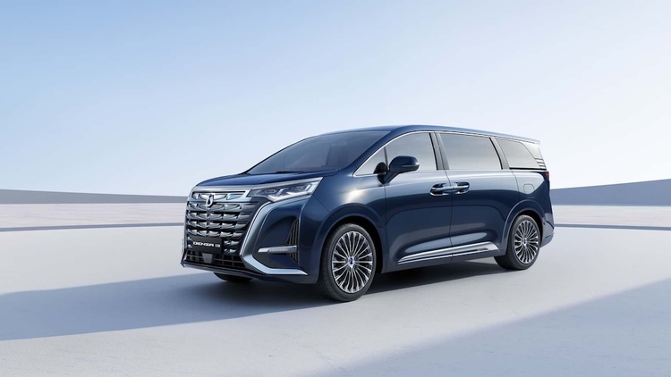 Nửa đầu năm 2025, BYD tăng trưởng bất chấp thách thức: Chìa khóa là công nghệ, chiến lược đa thương hiệu và tầm nhìn toàn cầu Nửa đầu năm 2025, BYD tăng trưởng bất chấp thách thức: Chìa khóa là công nghệ, chiến lược đa thương hiệu và tầm nhìn toàn cầu