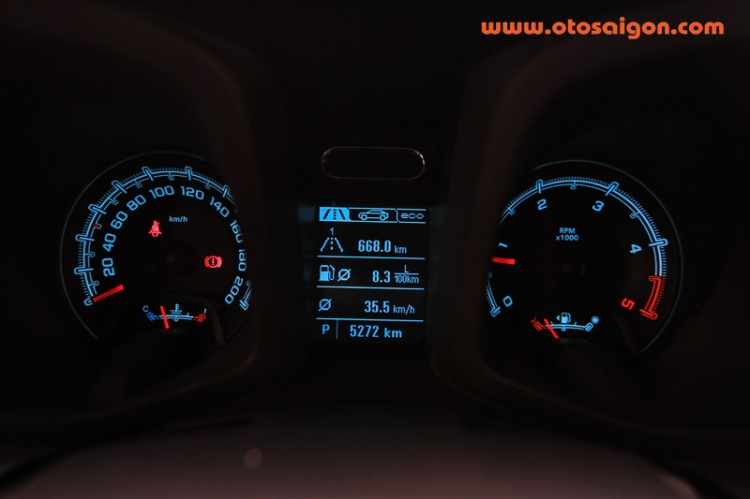 Đánh giá Chevrolet Colorado 2015: bán tải chất Mỹ, giá hợp lý Đánh giá Chevrolet Colorado 2015: bán tải chất Mỹ, giá hợp lý