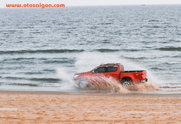 Đánh giá Chevrolet Colorado 2015: bán tải chất Mỹ, giá hợp lý Đánh giá Chevrolet Colorado 2015: bán tải chất Mỹ, giá hợp lý