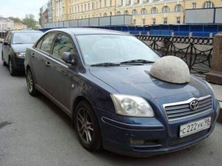 11 cách người Nga xử các tài xế đậu xe “vô duyên”