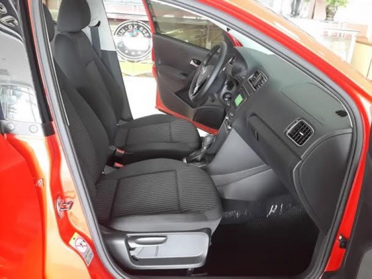 Honda City CTV hay Fiesta 1.5 Sport Hatchback