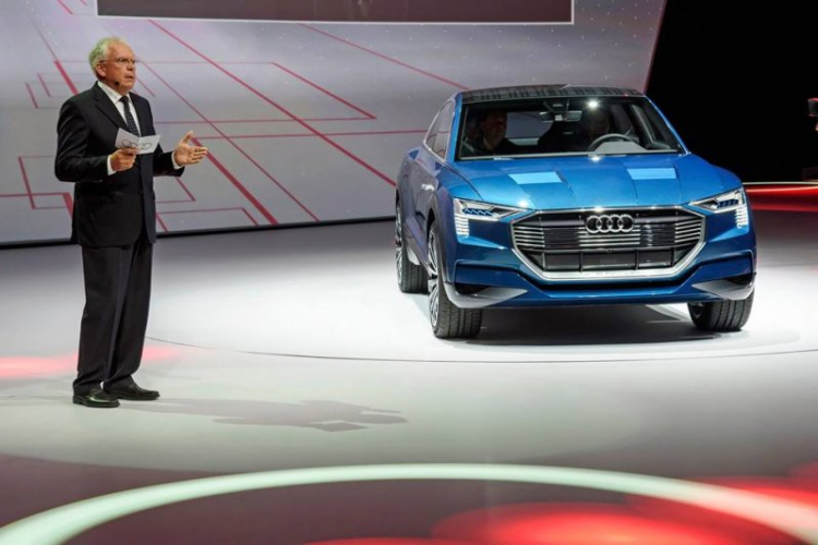 [IAA2015] Audi E-tron Quattro Concept: xe chạy điện mạnh 496 mã lực