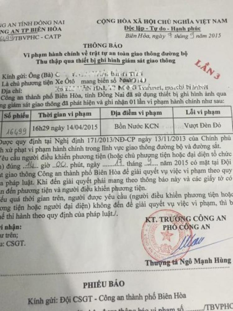 Xe em bị phạt nguội vượt đèn đỏ