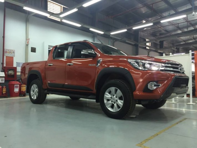 Thêm thông tin về Toyota Hilux 2015 sắp ra mắt tại Việt Nam