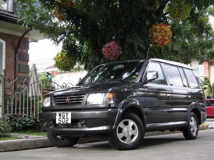 Jolie - Chiếc xe thân thiện Jolie - Chiếc xe thân thiện