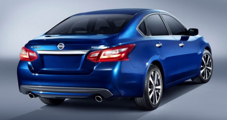 Nissan Teana facelift lộ diện hoàn toàn