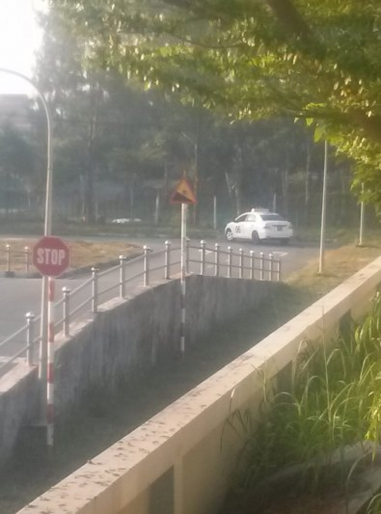 VỀ THĂM TRƯỜNG CŨ