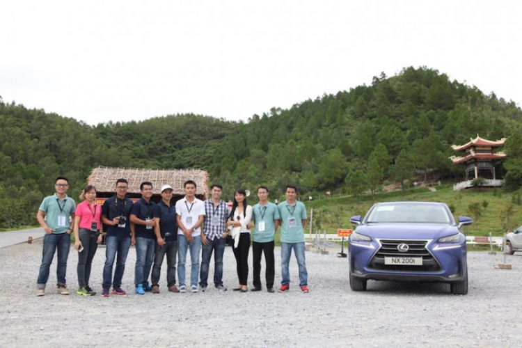 Lái xe Lexus khám phá Hà Nội – Đà Nẵng Lái xe Lexus khám phá Hà Nội – Đà Nẵng