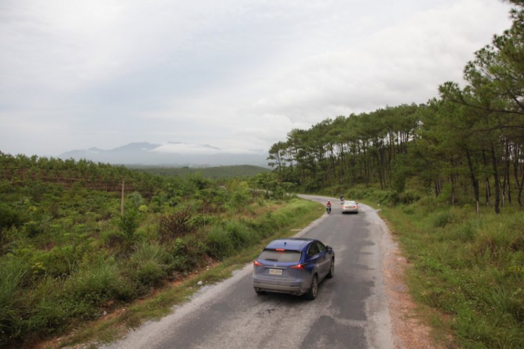 Lái xe Lexus khám phá Hà Nội – Đà Nẵng