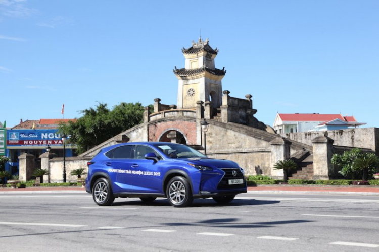 Lái xe Lexus khám phá Hà Nội – Đà Nẵng Lái xe Lexus khám phá Hà Nội – Đà Nẵng