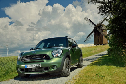 MINI Countryman.jpg