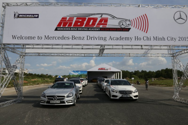 Học viện lái xe an toàn Mercedes-Benz tại Hồ Chí Minh Học viện lái xe an toàn Mercedes-Benz tại Hồ Chí Minh