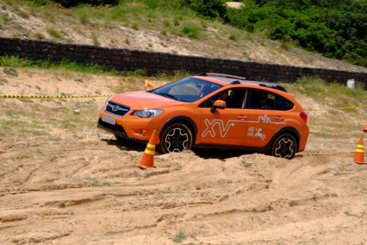 Thành viên mới xin chào các Bác! Xin các bác tư vấn về Subaru XV 2015. Thành viên mới xin chào các Bác! Xin các bác tư vấn về Subaru XV 2015.