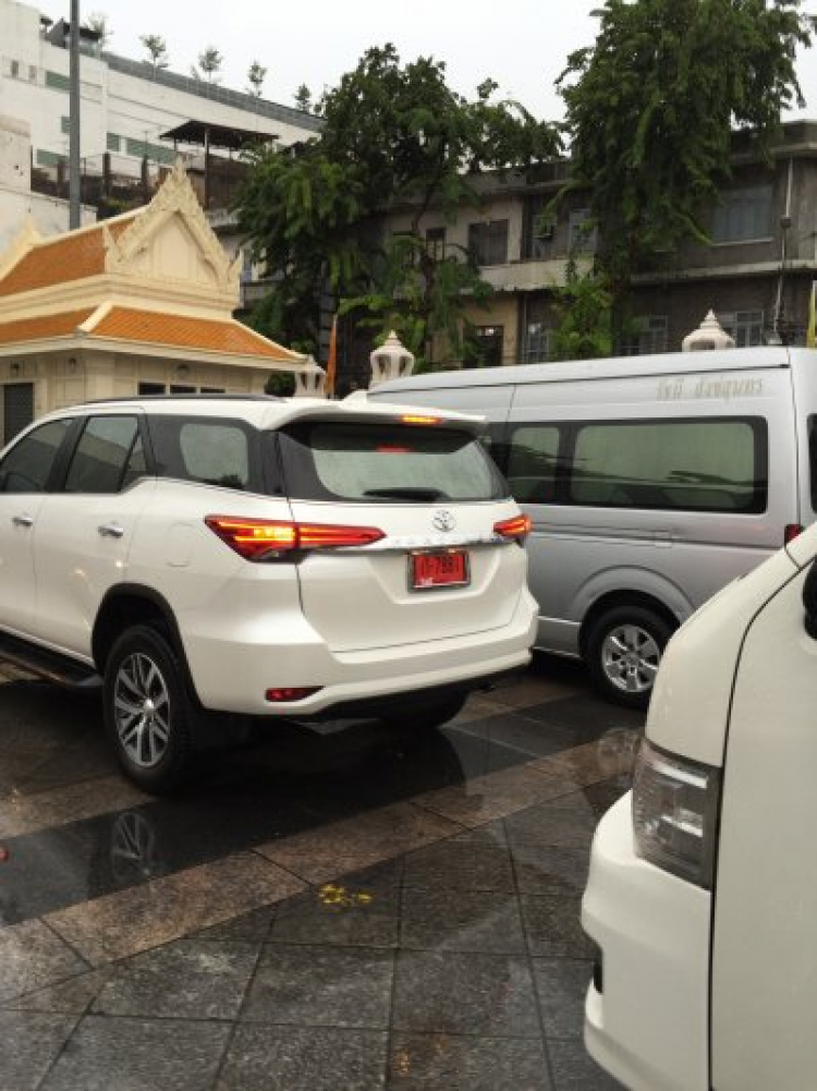 Đánh giá Toyota Fortuner 2015 new đẹp đến ngỡ ngàng