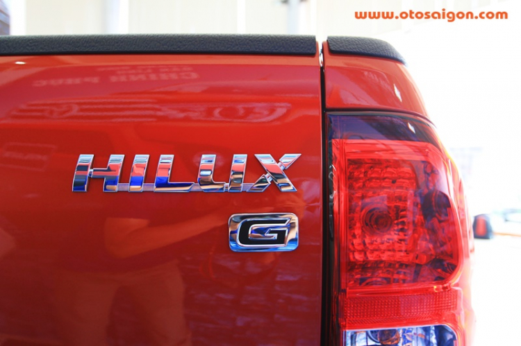 Chi tiết Toyota Hilux 2015 tại Việt Nam