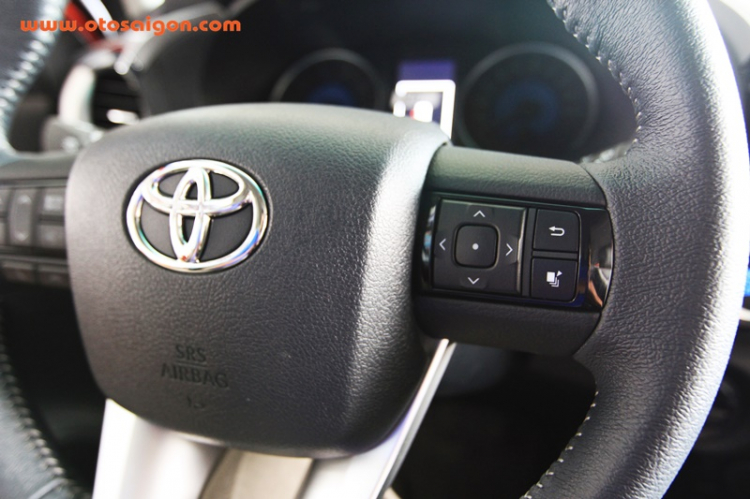 Chi tiết Toyota Hilux 2015 tại Việt Nam Chi tiết Toyota Hilux 2015 tại Việt Nam