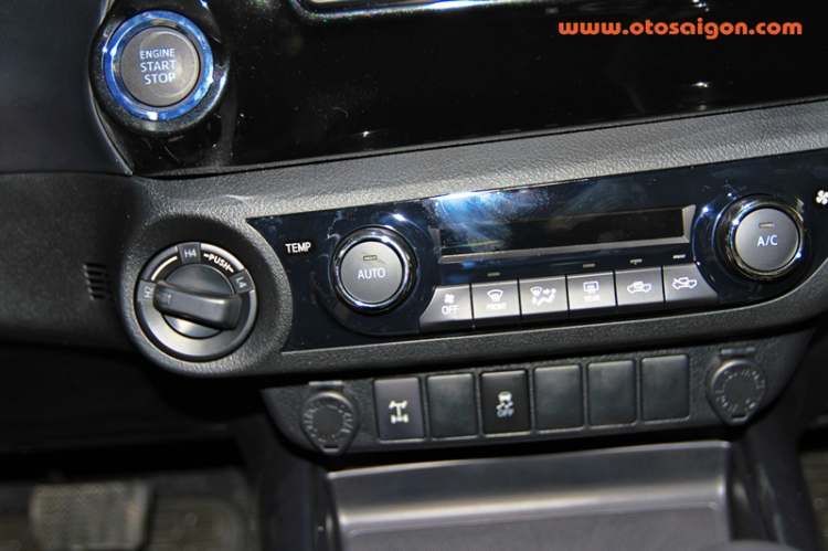 Chi tiết Toyota Hilux 2015 tại Việt Nam Chi tiết Toyota Hilux 2015 tại Việt Nam