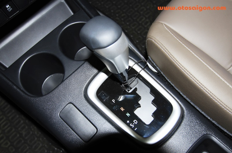 Chi tiết Toyota Hilux 2015 tại Việt Nam Chi tiết Toyota Hilux 2015 tại Việt Nam