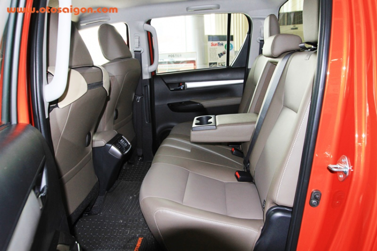 Chi tiết Toyota Hilux 2015 tại Việt Nam Chi tiết Toyota Hilux 2015 tại Việt Nam
