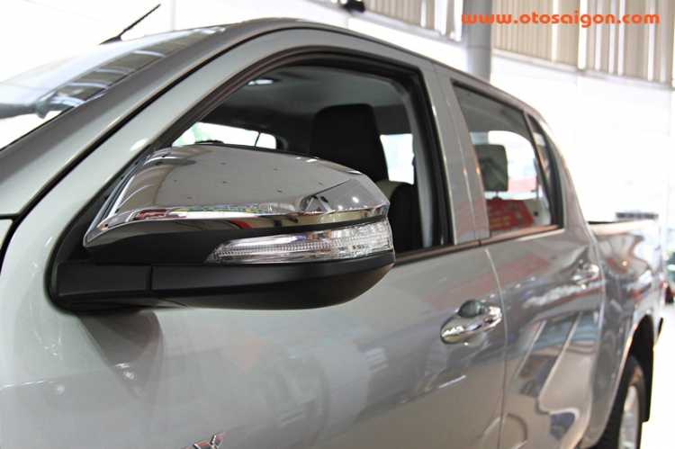 Chi tiết Toyota Hilux 2015 tại Việt Nam Chi tiết Toyota Hilux 2015 tại Việt Nam