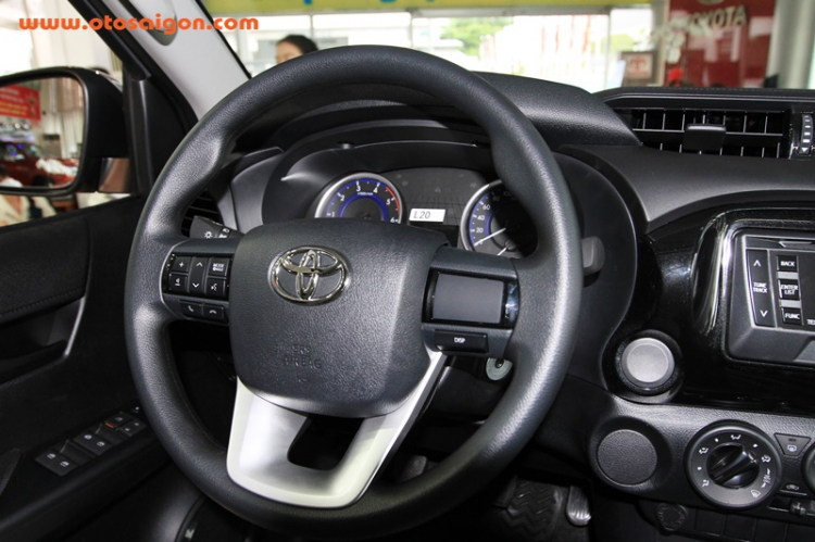 Chi tiết Toyota Hilux 2015 tại Việt Nam Chi tiết Toyota Hilux 2015 tại Việt Nam