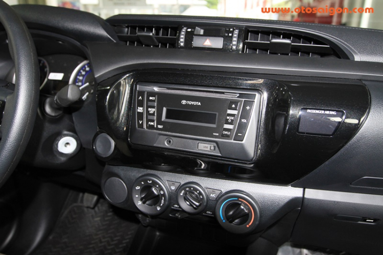 Chi tiết Toyota Hilux 2015 tại Việt Nam Chi tiết Toyota Hilux 2015 tại Việt Nam