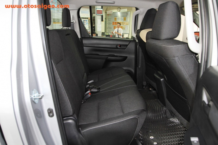 Chi tiết Toyota Hilux 2015 tại Việt Nam Chi tiết Toyota Hilux 2015 tại Việt Nam