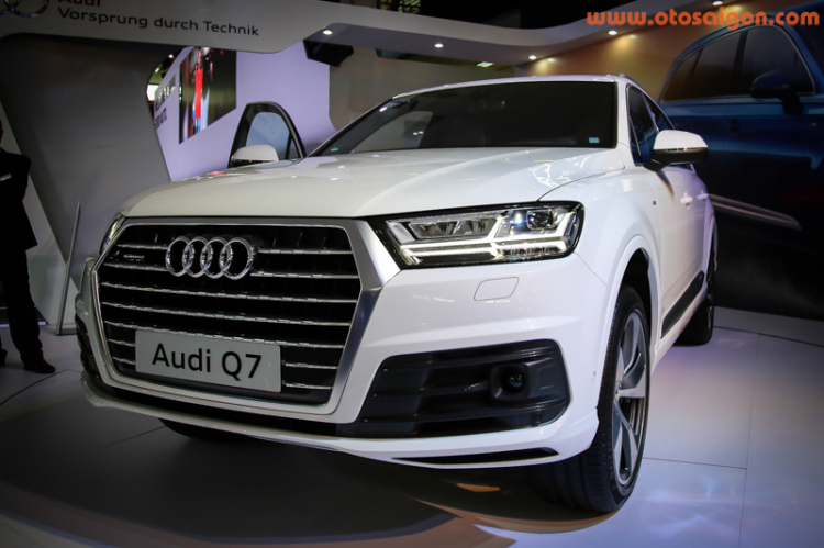 Audi Việt Nam công bố giá bán chính thức của Q3 và Q7 hoàn toàn mới