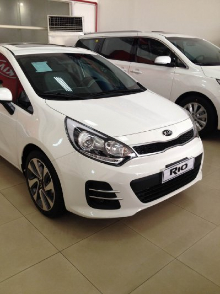 Nên mua KIA Rio HB hay Hyundai Accent HB??