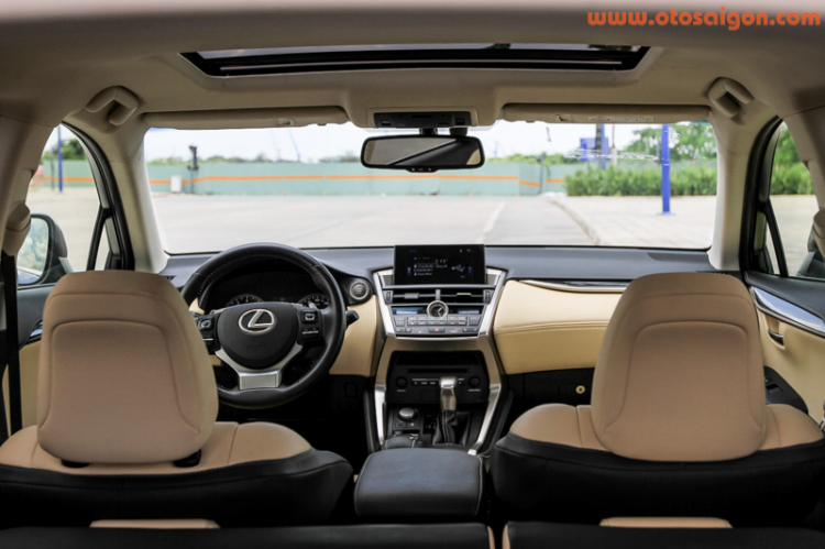 Đánh giá Lexus NX200t: Xe sang cho giới trẻ Đánh giá Lexus NX200t: Xe sang cho giới trẻ