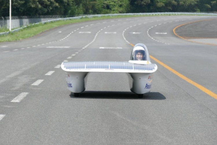 World Solar Challenge - cuộc tranh tài xe năng lượng mặt trời toàn cầu