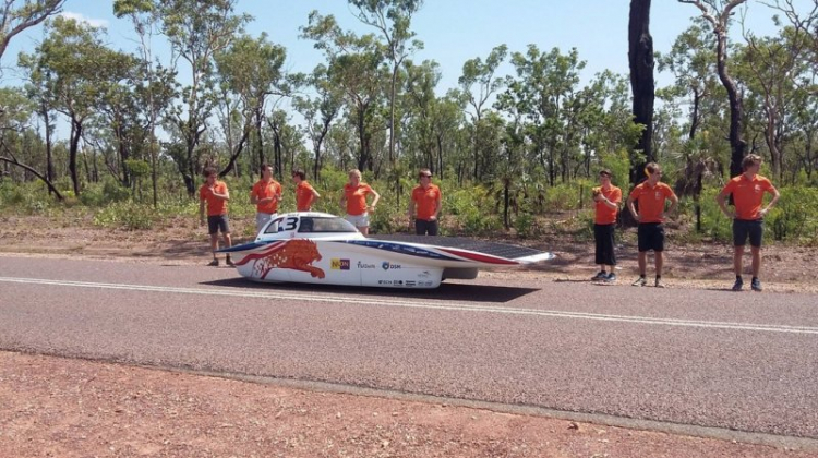 World Solar Challenge - cuộc tranh tài xe năng lượng mặt trời toàn cầu