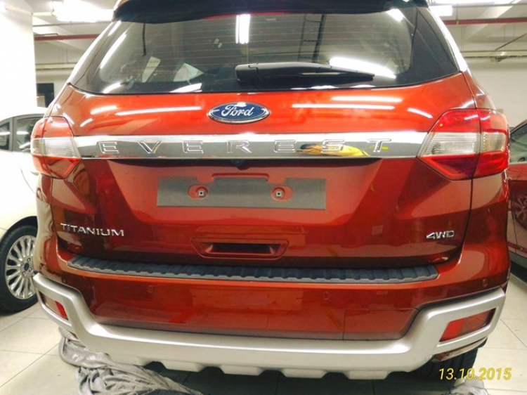 Ford Everest 2016 đã có mặt tại đại lý chờ ngày ra mắt