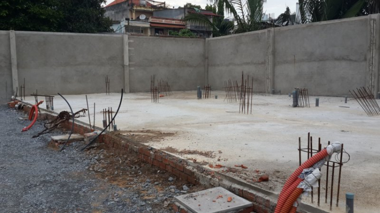 Bác nào cần đất 2-3 tỏi hẻm xe hơi thì bơi hết vào đây :-) Bác nào cần đất 2-3 tỏi hẻm xe hơi thì bơi hết vào đây :-)
