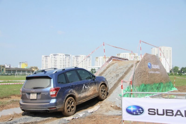 "Chơi dơ" cuối tuần với Subaru ngay trung tâm Sài Gòn