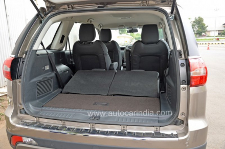 Pre-production-Tata-Hexa-crossover-boot-volume-In-Images-900x598.jpg