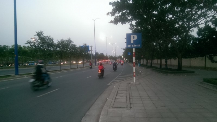 Đường Mai Chí Thọ không thể bắt sai làn đối với các làn đường bên trong Đường Mai Chí Thọ không thể bắt sai làn đối với các làn đường bên trong