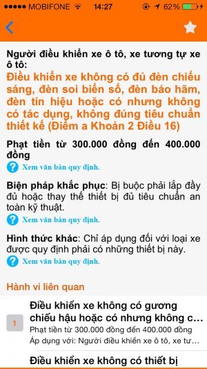 Lưu thông ban đêm trong khu đô thị bị cháy một bóng chiếu gần.