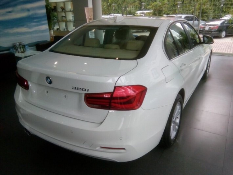 BMW Series 3 phiên bản mới sắp có mặt tại Việt Nam BMW Series 3 phiên bản mới sắp có mặt tại Việt Nam