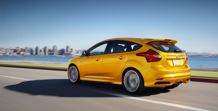 Có nên mua Ford Focus mới vào lúc này ?