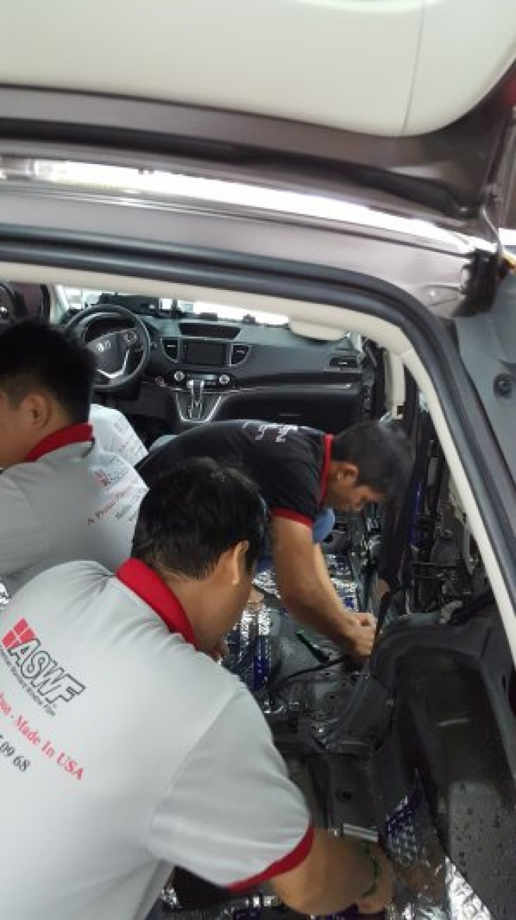 Lại tiếng ồn CRV