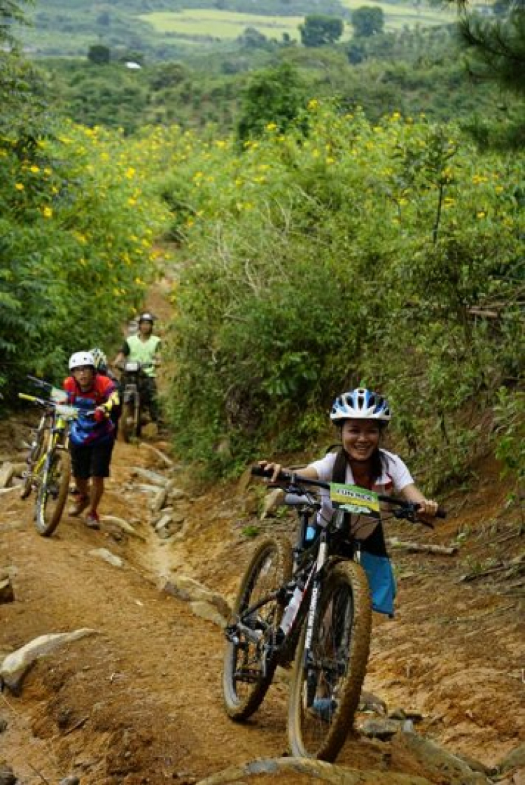 Giải đua xe đạp MTB - Khám Phá Di Linh