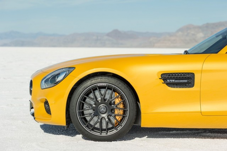 Mercedes-AMG GT S - chiếc xe tốt nhất năm 2015