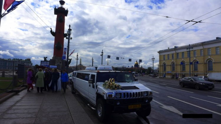 Xe limo là khách?